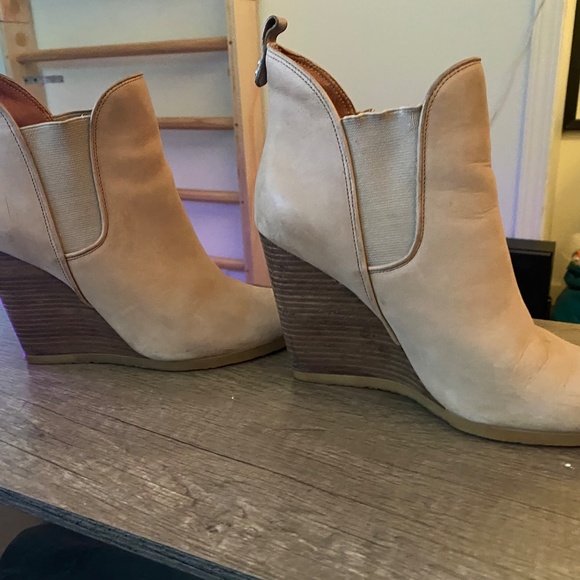 COACH Wedges with Wood sole - Picture 2 of 6